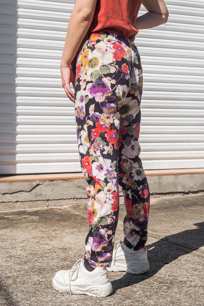 90s Black Floral Pants