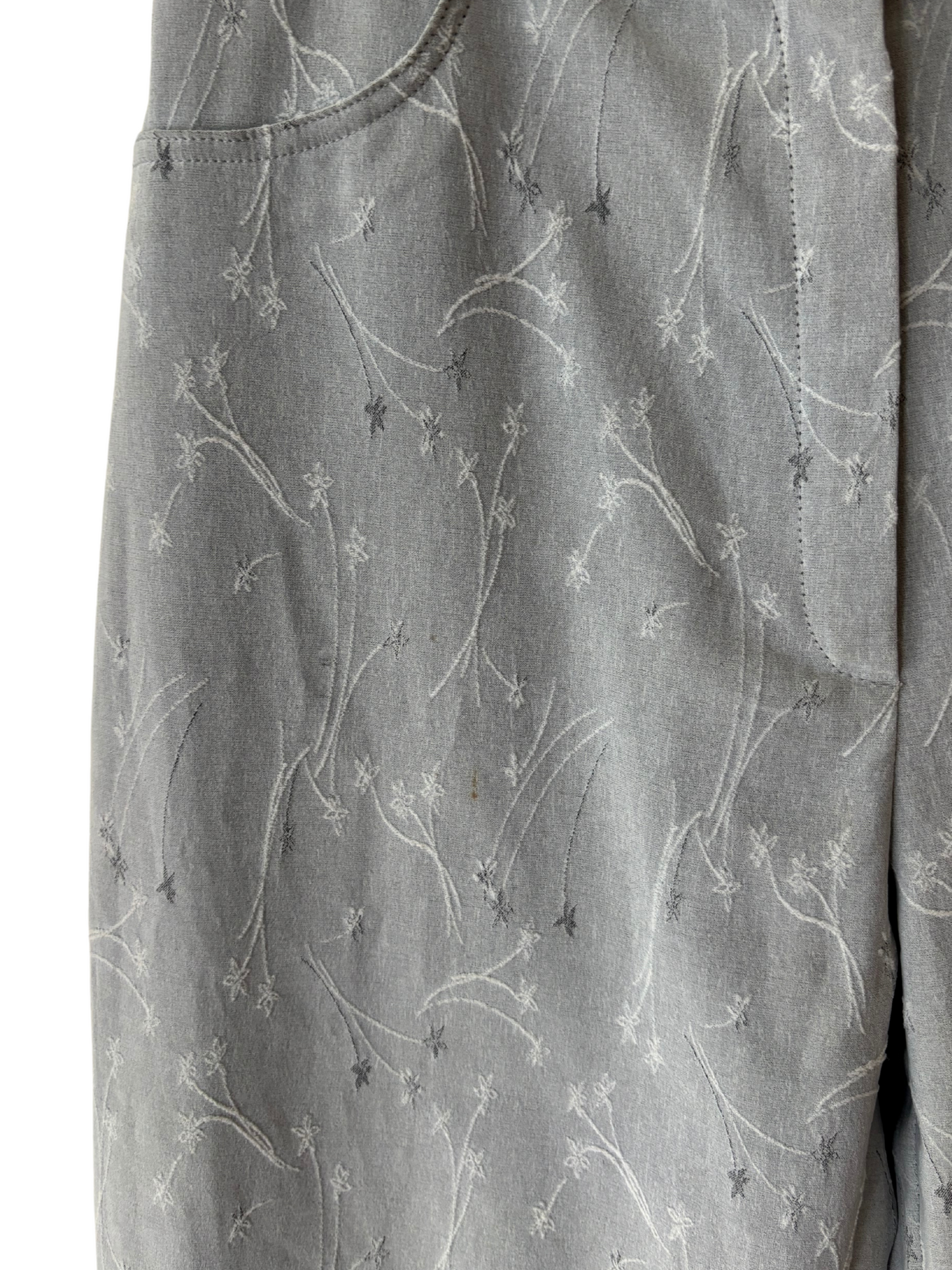 Vintage Light Grey Straight Leg 3/4 Pants with Floral Embroidery