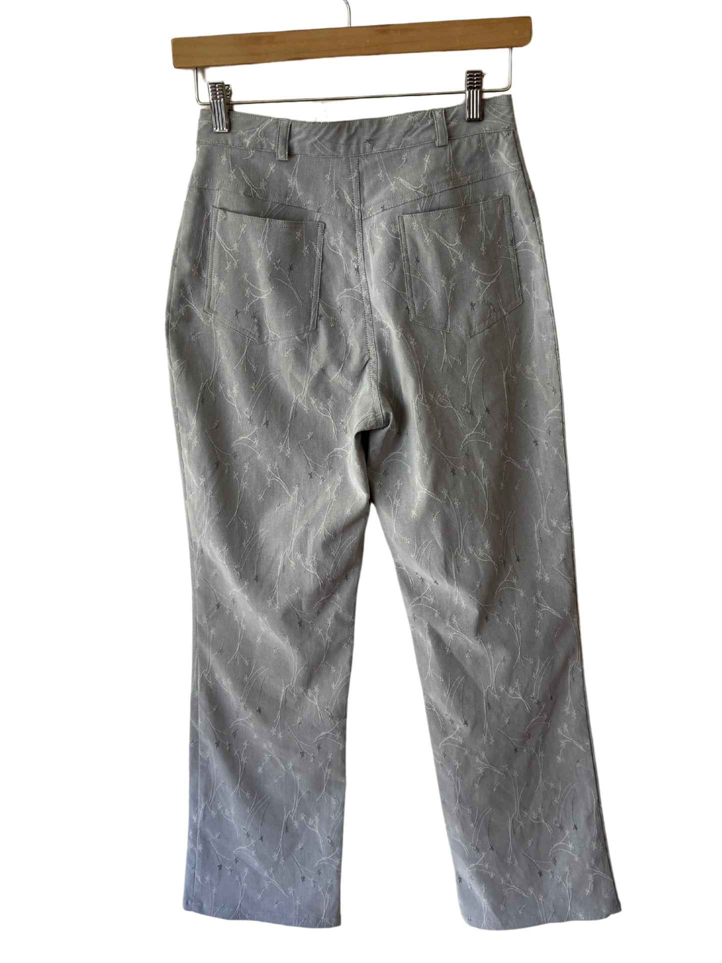 Vintage Light Grey Straight Leg 3/4 Pants with Floral Embroidery