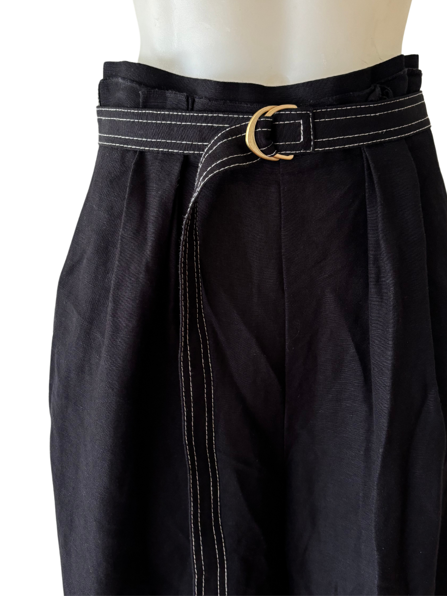 Black Highwaisted Wide Leg Pants with White Contrast Stitch and Belt