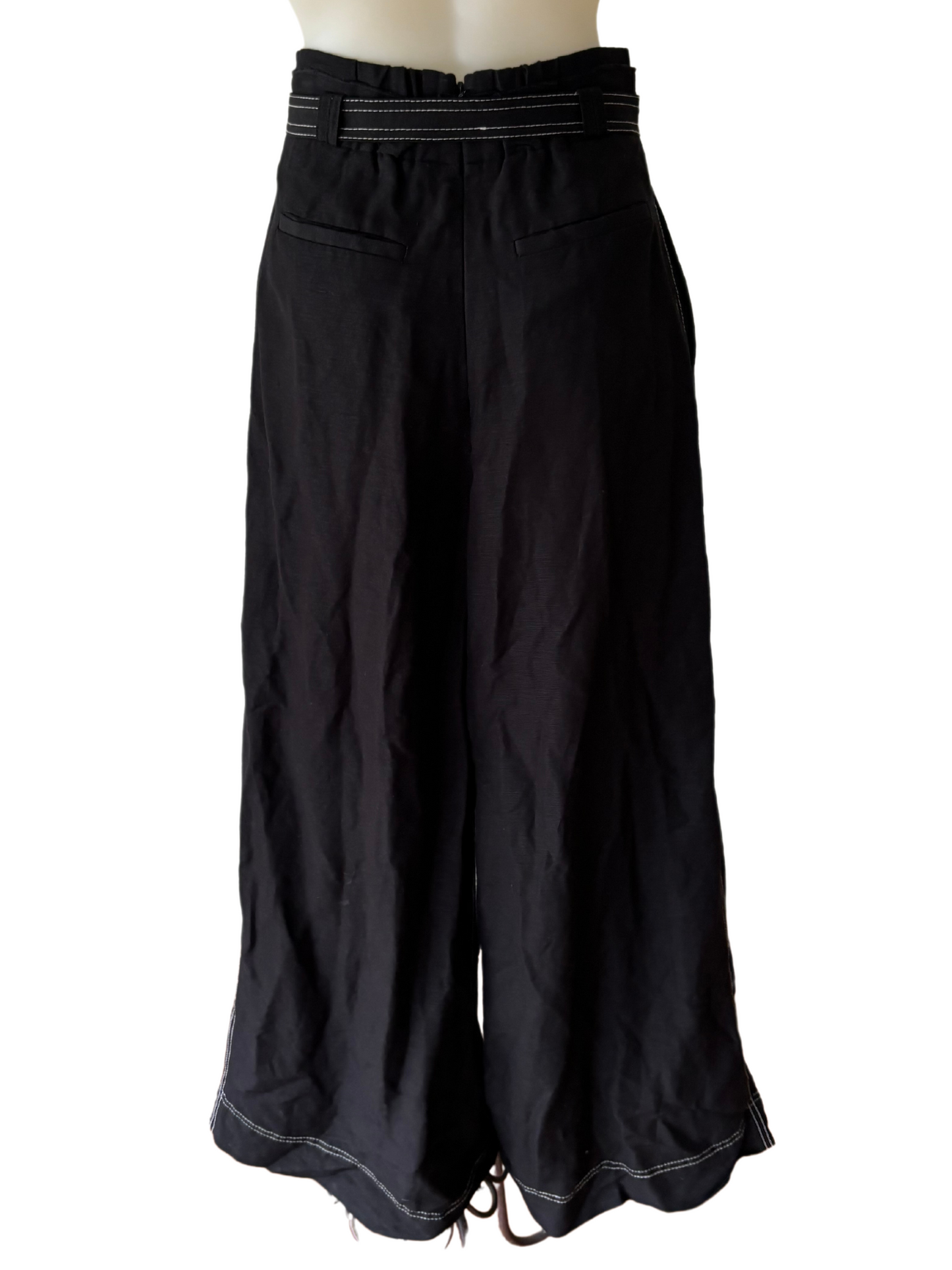 Black Highwaisted Wide Leg Pants with White Contrast Stitch and Belt