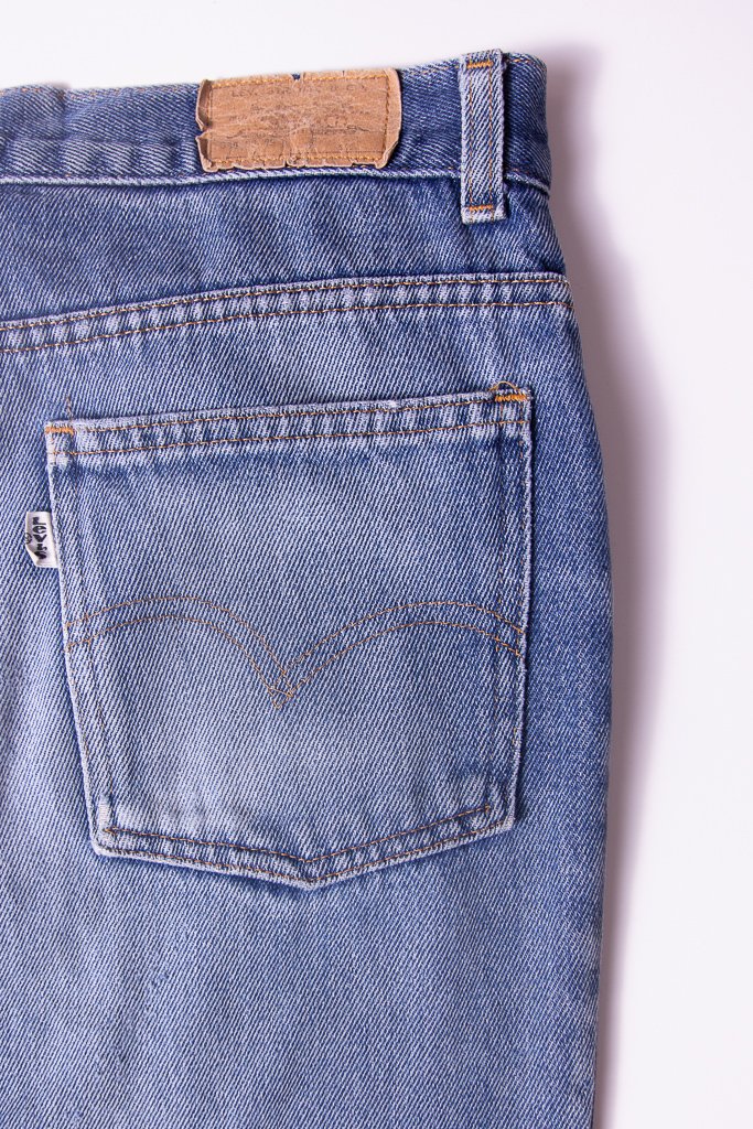 00s Straight Leg Levi's 555 Jeans